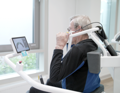 Oude man DAVID lage rug